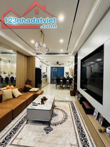 CHO THUÊ NHÀ NGUYỄN SƠN. 60M2 * 3 TẦNG * 12 TRIỆU. FULL NỘI THẤT Ở NGAY, Ô TÔ THÔNG