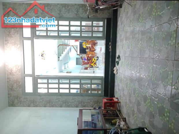 3TẦNG, 4 x 20, CHỈ 5🧄2  , HẺM XE TẢI 6m, SÁT BỆNH VIỆN BÌNH TÂN, HƯƠNG LỘ 2 [328]