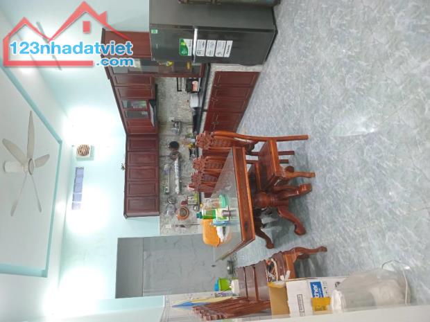3TẦNG, 4 x 20, CHỈ 5🧄2  , HẺM XE TẢI 6m, SÁT BỆNH VIỆN BÌNH TÂN, HƯƠNG LỘ 2 [328] - 2