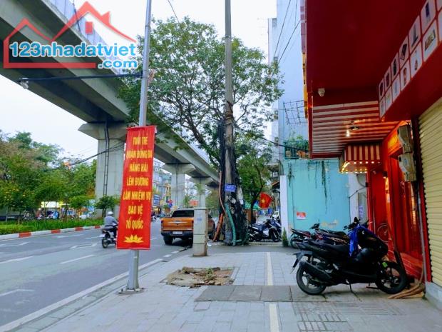 🏩 HOÀNG CẦU -ĐỐNG ĐA -1 MẶT PHỐ -1 MẶT NGÕ -VỈA HÈ RỘNG -KINH DOANH HẾT Ý.