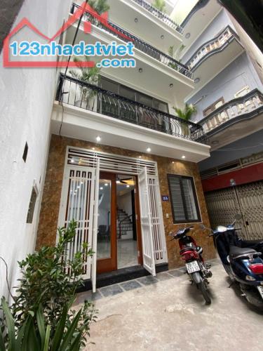 Nhà đẹp phố Trương Định - Hai Bà Trưng, 2 thoáng, sân rộng mênh mông