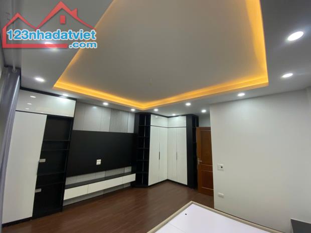 Nhà đẹp phố Trương Định - Hai Bà Trưng, 2 thoáng, sân rộng mênh mông - 1