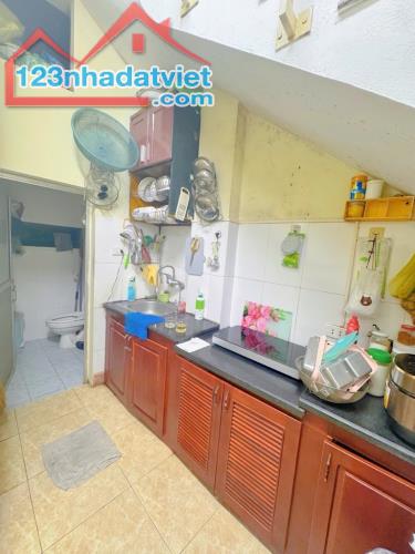 BÁN GẤP NHÀ ĐỘI CẤN - BA ĐÌNH - NGÕ NÔNG - MẶT TIỀN RỘNG - 2 THOÁNG - AN SINH TUYỆT VỜI - 2