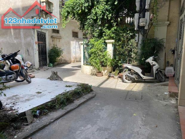 Nhà 5 tầng phố Quốc Tử Giám 30m hơn 6 tỷ Đống Đa giao Hoàn Kiếm vị trí đẹp tiện ích ngập t - 3