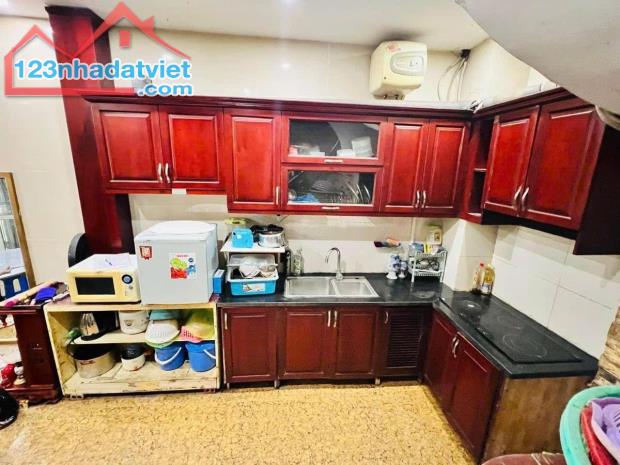 Nhà 5 tầng phố Quốc Tử Giám 30m hơn 6 tỷ Đống Đa giao Hoàn Kiếm vị trí đẹp tiện ích ngập t - 4