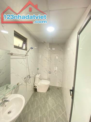 NHÀ 6 TẦNG CỔ NHUẾ NHÀ MỚI ĐẸP Ở NGAY, GIÁ nhỉnh 6 TỶ 1 xíu - 4