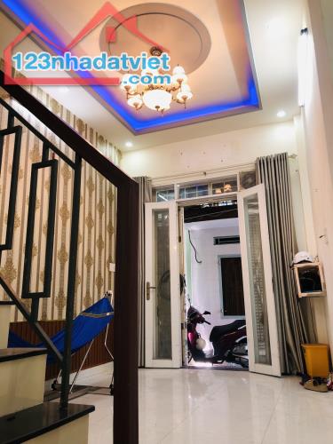 + TÁM DANH P4 - Q8.KHU VỰC KINH DOANH ĐA NGÀNH. 3 LẦU - 4 PN  (3.5x9.8).GIÁ 4.85 TỈ - 1