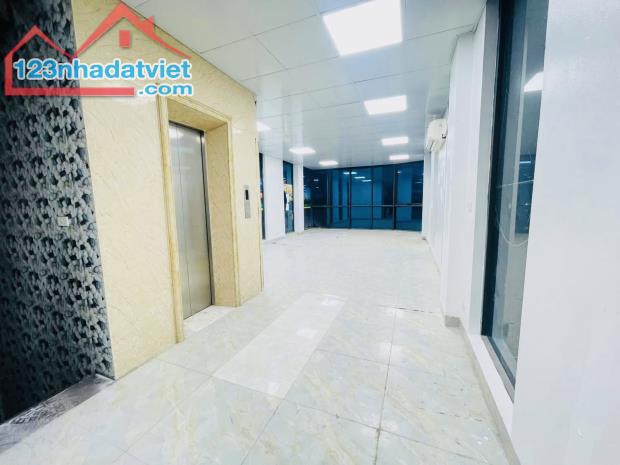 31 Tỷ - Nhà 10 Tầng- Mặt Phố 19/5- Cách Hồ Văn Quán 50m- Gần Sân Bóng Học Viện An Ninh - 1
