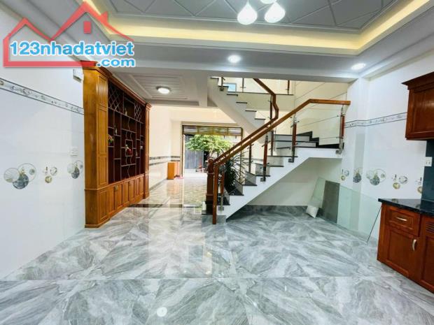 BÁN NHÀ MỚI 3 TẦNG, HẺM XE HƠI 8M, PHAN HUY ÍCH, TÂN BÌNH, 68M, CHỈ 7.5 TỶ TL - 2