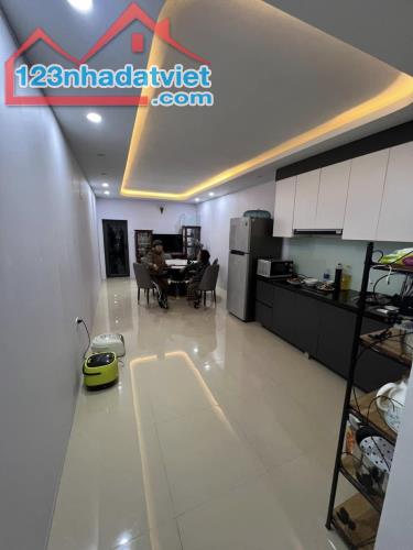 PL Trương Định, mặt ngõ oto tránh. Kinh doanh, thông các ngả. 52m2x4 - 3