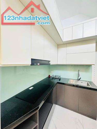 BÁN NHÀ KIM HOA ĐỐNG ĐA- 6 TẦNG- 4M MT- 5,92 TỶ- 30M RA OTO- FULL NỘI THẤT - 2