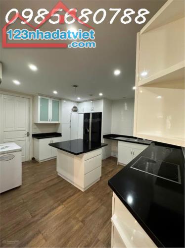Bán căn hộ Ciputra 145m2, giá tốt tại Khu đô thị Nam Thăng Long, Tây Hồ, Hà Nội - 1