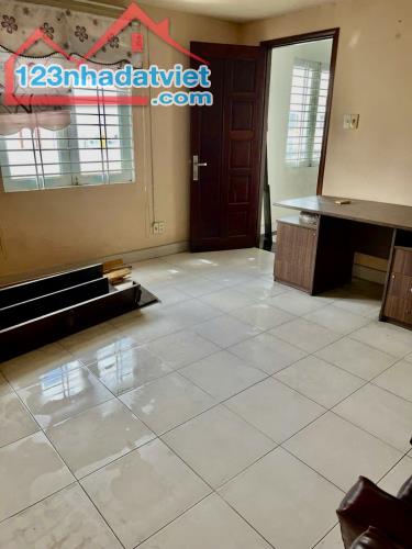 BÁN NHÀ MẶT TIỀN VÀNH ĐAI TRONG KHU VIP TÊN LỬA 5TẦNG NGANG 6M NHỈNH 13 TỶ - 2