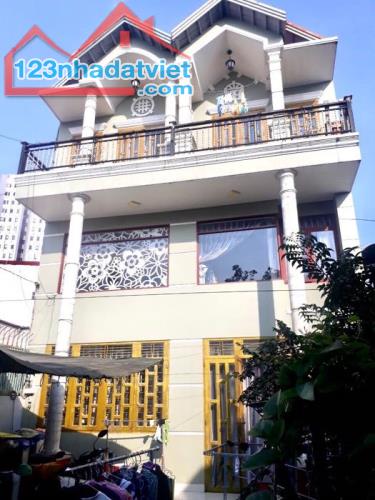BOM TẤN NHÀ ĐẸP QUẬN 7 – GIẢM NGAY 200 TRIỆU! 💥  📍 Biệt thự mini dt 124mv _nhỉnh 6