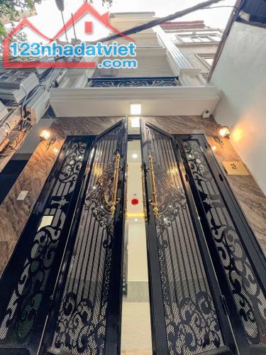 Bán nhà ngõ 438 Tây Sơn - Đống Đa - 6 Tầng - Sát phố - Ô tô qua cửa - Nhỉnh 7 Tỷ