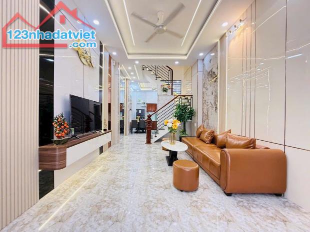 Chỉ 5.99 Tỷ TL! 60M², 3 Tầng/3P.Ngủ, Sát mặt tiền Phạm Ngũ Lão Gò Vấp!
