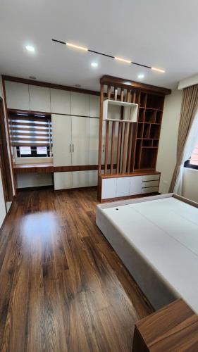 SIÊU HIẾM, CÓ 102: NHÀ 5 TẦNG, THANG MÁY, 6 NGỦ, 2 MẶT THOÁNG, DT: 43M2; CÁCH Ô TÔ 9M; TRU - 4