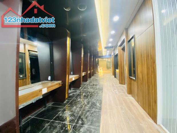 Bán nhà Mặt tiền Phan Huy Ích - phường 15, Tân Bình,  7.5x54m, 2 Tầng, chào 69 tỷ - 2