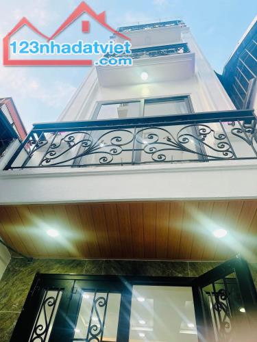 TRUNG TÂM HAI BÀ TRƯNG - NHÀ MỚI ĐẸP - GẦN PHỐ - CHỐT NHANH!
