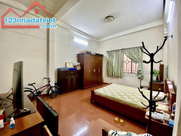 Cần Bán Gấp MTKD Phan Văn Trị P5 , 10m x 19m , 4 Lầu ,Giá 18,8 tỷ Thương Lượng Mạnh. - 1