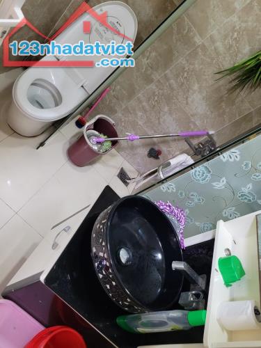 **Bán nhà phường 5 Tân Bình** HXH Cách Mạng Tháng 8 (4*14) - 9 tỷ - 2