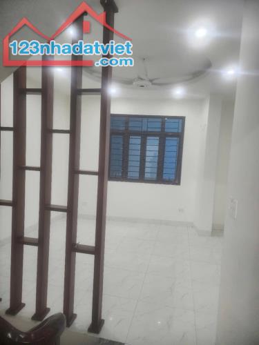 BÁN NHÀ TÂY MỖ-THOÁNG- ĐẸP- HIẾM- 5 TẦNG- 5 TỶ - SỔ ĐỎ CẤT KÉT