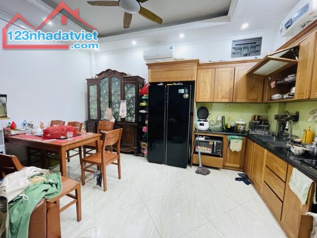 🏡 BÁN NHÀ MINH KHAI - TRUNG TÂM QUẬN HAI BÀ TRƯNG 	•	Diện tích: 48m² 	•	Giá: 7,5 Tỷ 	•