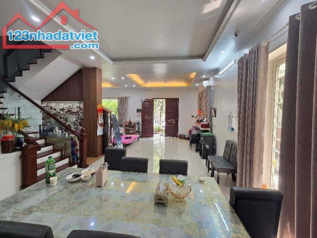 BIỆT THỰ ĐẲNG CẤP NHẤT LONG BIÊN – DÀNH CHO GIỚI THƯỢNG LƯU! 🔥 Bạn có 40 tỷ