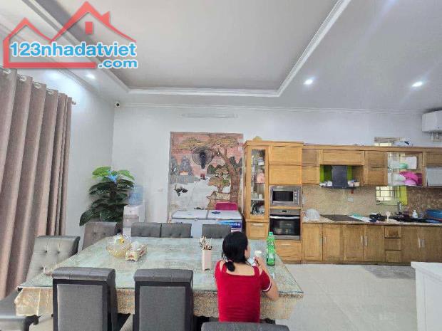 BIỆT THỰ ĐẲNG CẤP NHẤT LONG BIÊN – DÀNH CHO GIỚI THƯỢNG LƯU! 🔥 Bạn có 40 tỷ - 5