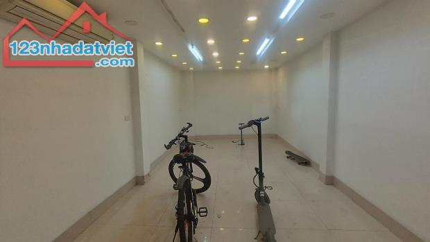BÁN NHÀ 6T THỊNH QUANG 40M2 ĐỐNG ĐA 7.5 TỶ NGÕ THÔNG KINH DOANH Ô TÔ ĐỖ CỬA - 4