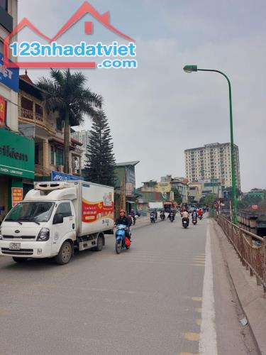 MẶT PHỐ TRỊNH ĐÌNH CỬU, MẶT TIỀN 6M, VỈA HÈ SIÊU RỘNG 30m2 chỉ 7.8 tỷ - 1