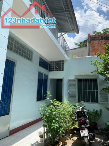 Nhà 2 Mặt Tiền Phạm Văn Đồng - Gò Vấp 19 tỷ - 2