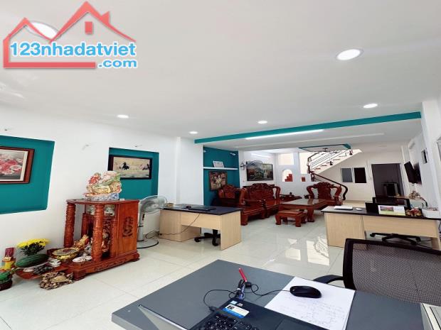 Bán nhà hẻm 8m kinh doanh Cộng Hoà, P13, Tân Bình, 136m2, 2 tầng, giá rẻ - 2
