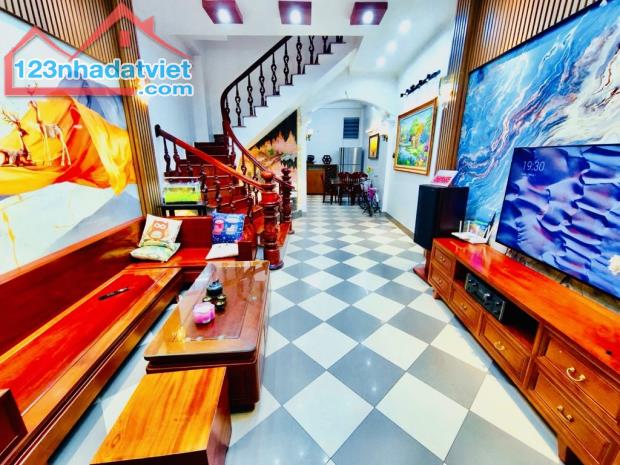 BÁN NHÀ PHỐ VĂN QUÁN HÀ ĐÔNG, NHÀ DÂN XÂY ĐẸP NỨC NỞ, NGÕA THOÁNG GẦN Ô TÔ_DT:48M_GIÁ:9 TỶ