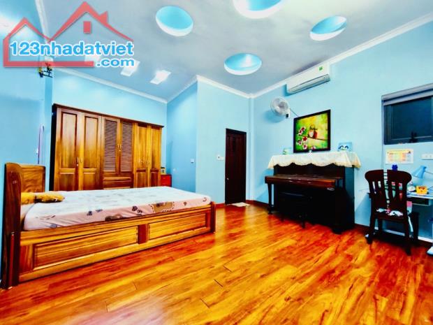BÁN NHÀ PHỐ VĂN QUÁN HÀ ĐÔNG, NHÀ DÂN XÂY ĐẸP NỨC NỞ, NGÕA THOÁNG GẦN Ô TÔ_DT:48M_GIÁ:9 TỶ - 4