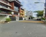 Bán nhà Lâm Hạ Bồ Đề 112 m2 mặt tiền 7 m view hồ và vườn hoa . LH 0961833639