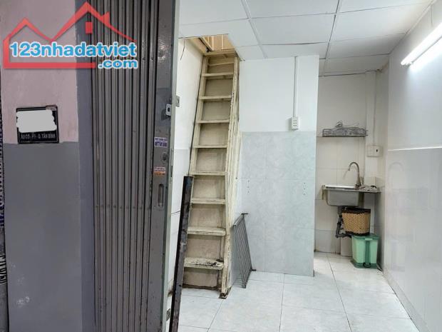 Nhỉnh 1 tỷ có nhà 3 tầng ÂU CƠ SHR hoàn công, cho thuê 5trieu/ tháng - 3