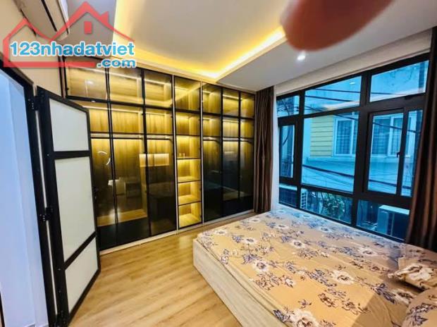 Nhà Đẹp Ô Tô Đỗ Cửa Phương Mai, Đống Đa 41/46 m, 4 tầng, mt 4.2m, giá 11.2 tỷ. - 1