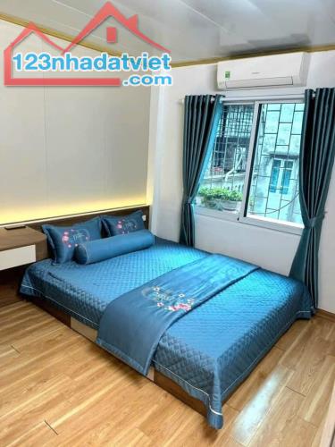 Bán nhà riêng sổ đỏ 30.5m2 ngõ 84 Trần Quang Diệu thông ra Hồ Hoàng Cầu, trước nhà SH quay - 1