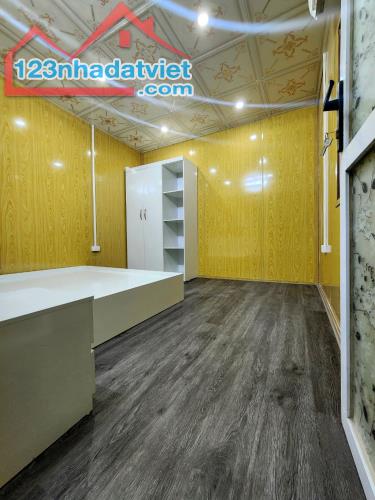 Nhà Phố Lớn Quốc tử giám Diện tích 22 m² Sổ đỏ chính chủ  4tâng 3 ngủ vệ sinh đầy đủ giá b - 4