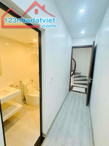 BÁN NHÀ MINH KHAI - 36M NHÀ MỚI ĐẸP - SÂN ĐỂ XE RỘNG - FULL NỘI THẤT - 10M OTO ĐỖ - GIÁ - 3