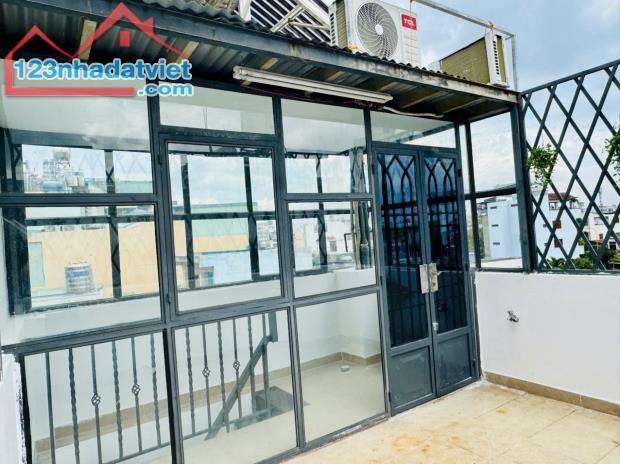 Nhà đẹp 4 tầng Nguyễn Thái Sơn, Phường 7, Gò Vấp, cách hẻm xe hơi 1 căn - 3,5 tỷ còn bớt - 3