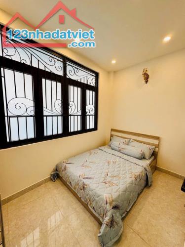 Nhà đẹp 4 tầng Nguyễn Thái Sơn, Phường 7, Gò Vấp, cách hẻm xe hơi 1 căn - 3,5 tỷ còn bớt - 4