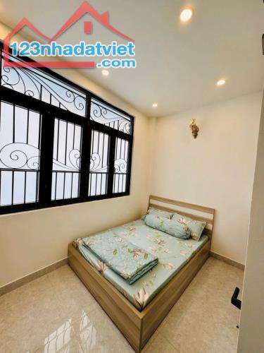 Nhà đẹp 4 tầng Nguyễn Thái Sơn, Phường 7, Gò Vấp, cách hẻm xe hơi 1 căn - 3,5 tỷ còn bớt - 5
