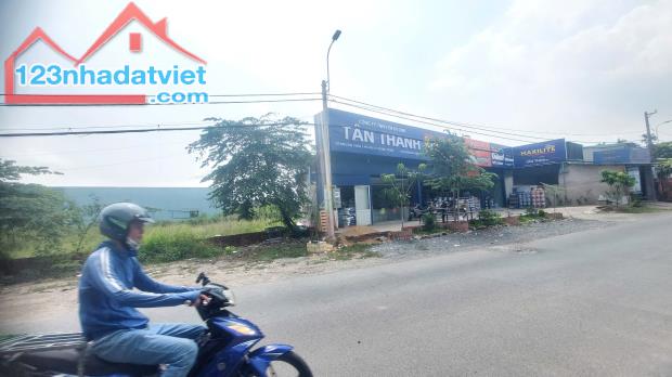 Tôi cần bán 6.824 m2 đất thổ cư Quận 9