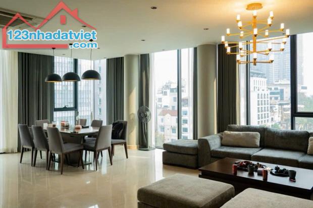 SIÊU PHẨM HOÀNG QUỐC VIỆT - PHÂN LÔ - Ô TÔ 7 CHỖ ĐỖ CỬA, VÀO NHÀ - 2 MẶT NGÕ TRƯỚC SAU - 2