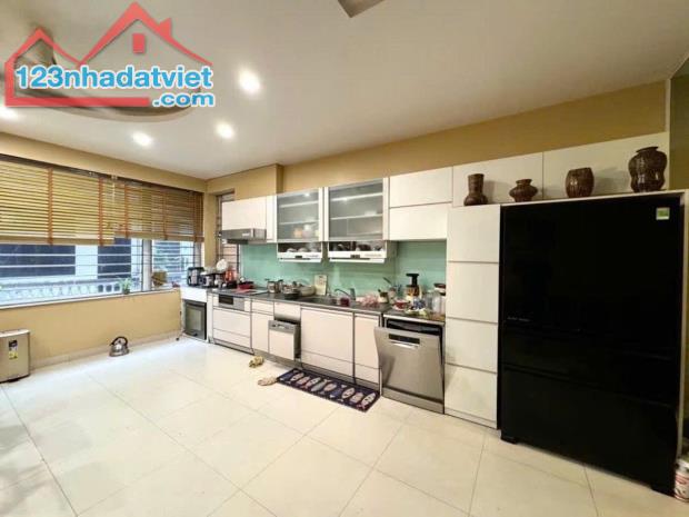 PHÂN LÔ, ÔTÔ TRÁNH, NGUYỄN NGỌC NẠI- THANH XUÂN, 70 M2, MẶT TIỀN 6,4M, GIÁ 18,5 TỶ. - 1