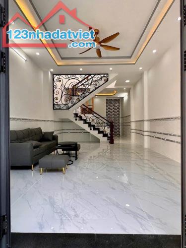 BÁN GẤP NHÀ , HẺM XE HƠI THÔNG , NGUYỄN PHÚC CHU , TÂN BÌNH, 2 TẦNG, 50M2, 4.59 TỶ
