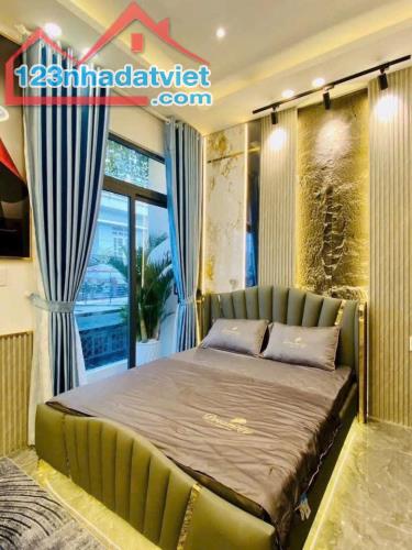 Nhà Lê Văn Lương Q7 - gần ĐH TÔN ĐỨC THẮNG - BTCT - 3PN - 4 tỷ hơn TL - 1