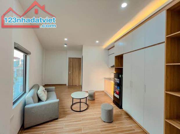 Bán toà CCMN mặt phố Đường Hoàng Mai DT 80m x 7T. Mặt tiền 7.3m - 2